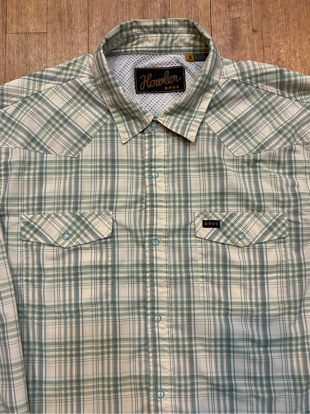 Howler Brothers Men's Green Plaid Long Sleeve H bar B TECH Snapshirt - Medium - Picture 3 of 7